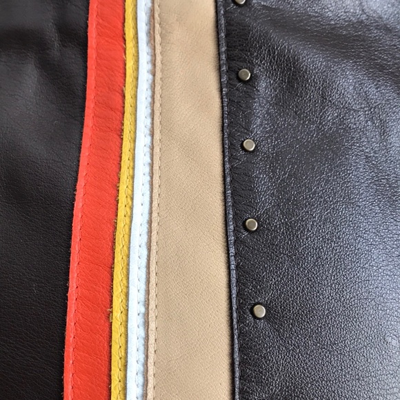 Danier vintage leather skirt, size 8. - Picture 5 of 8